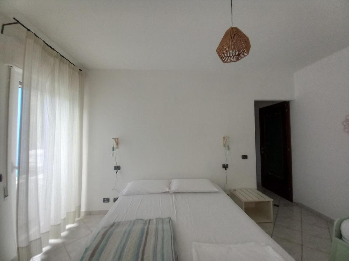 Villa Acquamarina 卡拉赛达 外观 照片